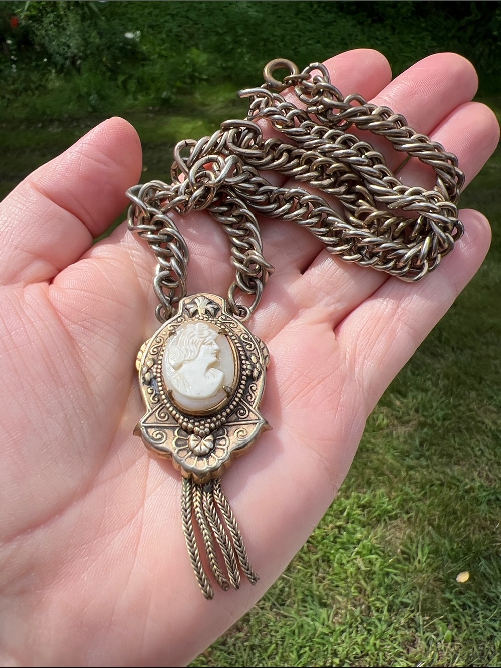 Antique Victorian Handcarved Shell Cameo Foxtail Chain Tassle Pendant Necklace